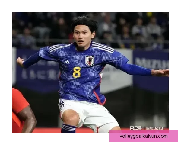 日本国家队球迷蓝武士表现稳健，备受期待于即将到来的国际赛事。