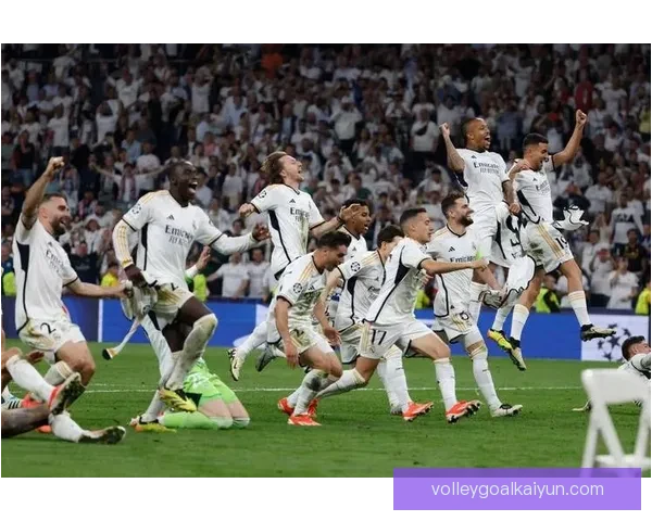 贝林厄姆在曼城比赛中的表现稳健，备受关注的未来星。表现。