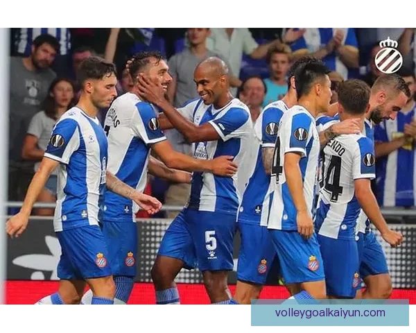 巴斯托尼后场组织能力持续提升，成为球队战术核心。